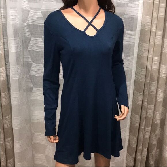 Teal Solid Cross Strap Neckline Long Sleeve Tunic Dress​​​​​​​​​​​​​​​​​ - Picture 3 of 5